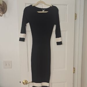 VENUS Black and White Long Sleeve Dress